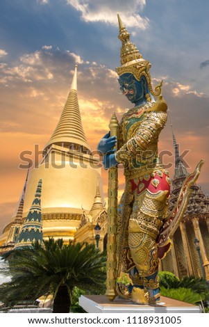Giant standing in front of the temple. Bangkok Thailand It is a human being who is mentioned in both religion and literature. Giants in Thai belief are often influenced by Brahmanism and Buddhism.
