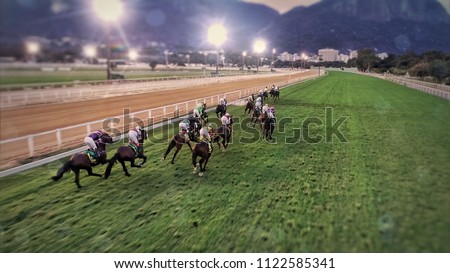 Horse Race during night