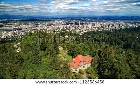 A mansion in Portland Oregon with aerial panoramic views of downtown