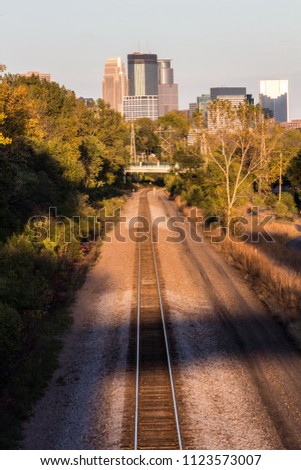 Minneapolis and train tracks