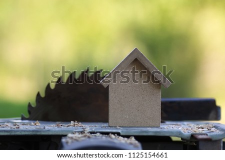 house model construction saw