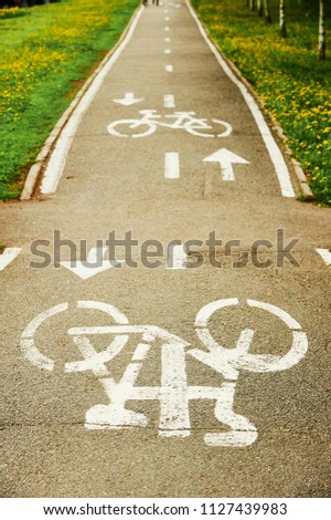 Bicycle signs on the bicycle way.