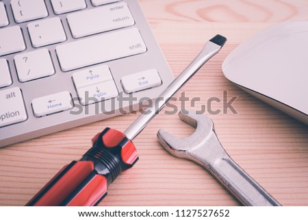 Customer online service center for troubleshooting quick support warranty claim concept - Computer technology product, laptop, desktop, notebook Royalty-Free Stock Photo #1127527652