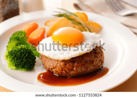 Egg on hamburger Steak
