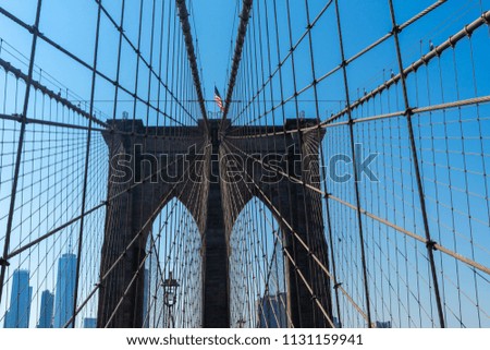 Structures and columns of the Brooklyn Bridge in New York