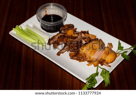 The lacquered duck of Beijing is the most emblematic dish of Chinese gastronomy