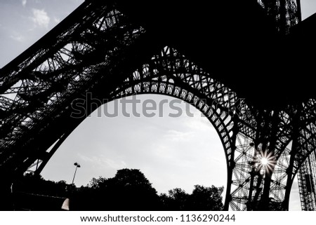 Eiffel tower, BN shapes frame layout