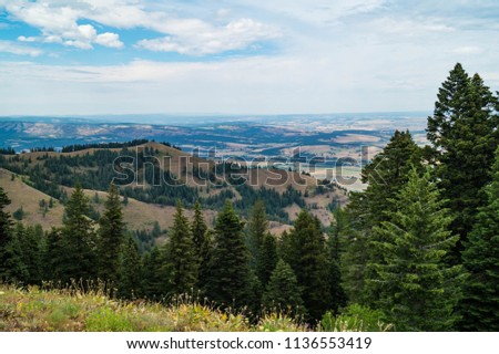 Grande Ronde Valley viewed from Skyline Road near La Grande, Oregon, USA