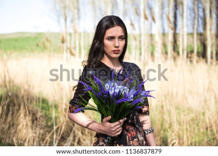 Woman photo traveling in the spring