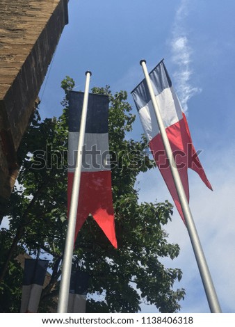 France flag on the mast