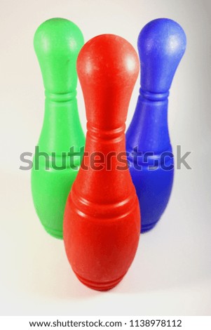Multicolored bowling pins for bowling
