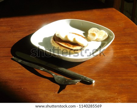 delicious banana pancakes 