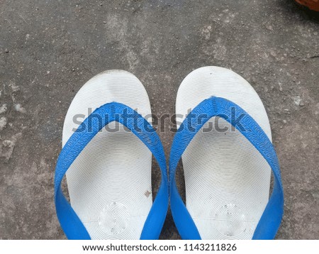 Asian sandals are most commonly worn on holidays, at home or in places, because they are very comfortable