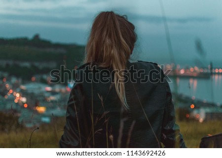 Picture of a gurl overlooking Port in Dover