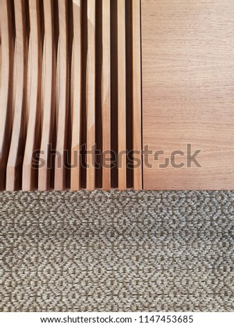 combination of wood and sisal