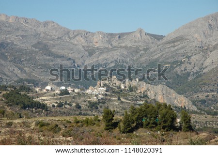 The landscape on the Costa Blanca, the castle ruins of Guadalest, Spain