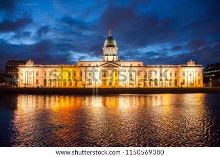The Custom House at night, Dublin, Ireland