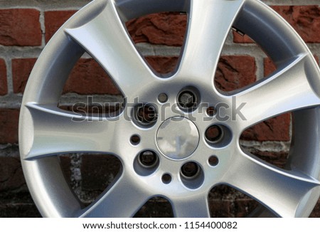 Second hand alloy wheels in store, Aluminium Alloy rims.