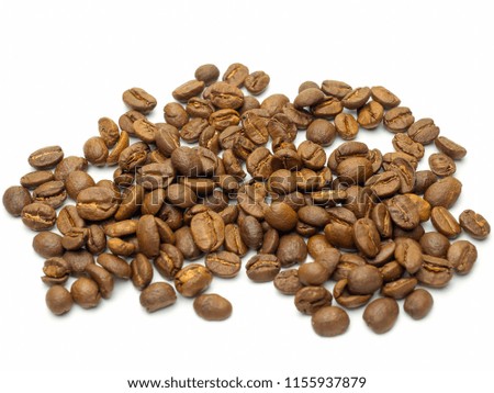 Coffee beans isolated on white background. (selective focus)