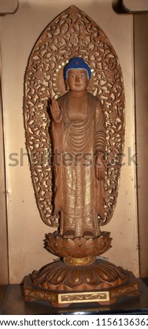 The Gangaramaya temple is one of the temples in Sri Lanka which is having the best tourist attraction. This. Temple is situated in the heart of Colombo.This is the Wood carving of Buddha's statue ther
