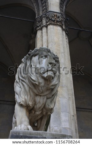 Germany. Bayern. Munich. Statue of a warrior and the lions in Feldherrnhalle