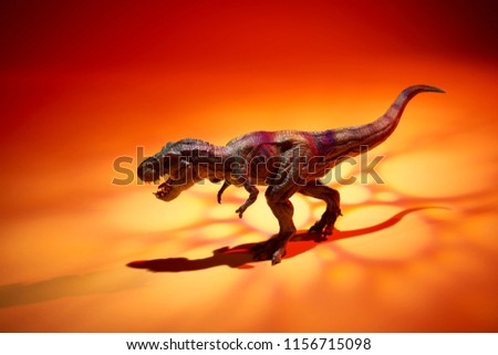 The Dangerous Dinosaur in Red Light Set