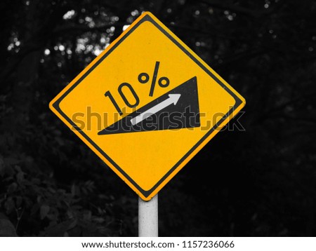 10% ascent traffic sign