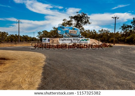 Road to opal country at Lightning Ridge, Australia.