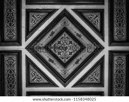 Wooden Geometry in a Ceiling