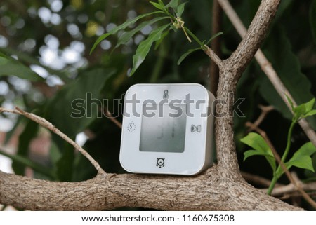 digital clock and temperature detector