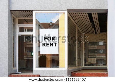 for rent vacancy sign in shop or store window