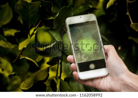 smartphone apple garden 