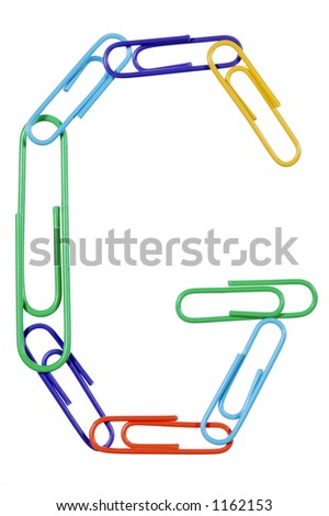 Paperclips arranged into the shape of the letter G.