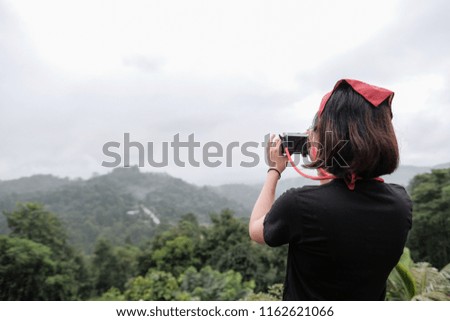 Take photos at the mountain in the rainy season.