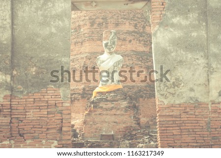 buddha gold statue