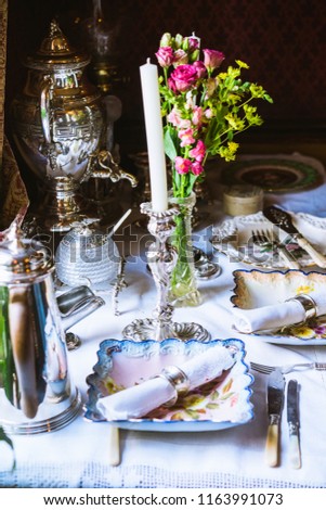 Elegant British tableware