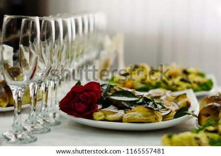 serving buffet table glass
