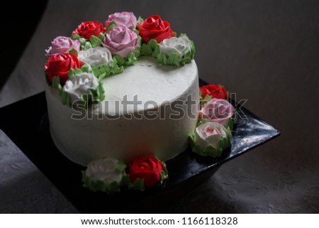 elegant Rose butter cream cheese decoration cake
