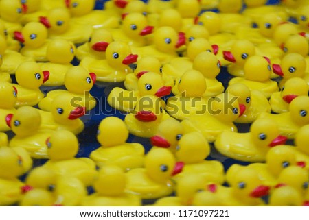 Rubber ducky cluster