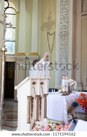 ceremony of catholic communication 