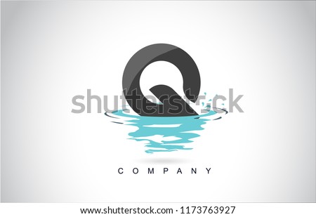 Q Letter Logo Design with Water Splash Ripples Drops Reflection Vector Icon Illustration.