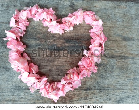 beautiful white flower background, can also be used as a flower frame, can be a symbol of heart and love