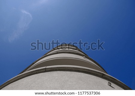 round house with sky