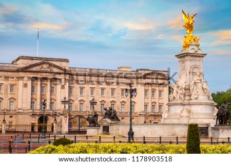 Early Morning at Buckingham Palace in London, UK 