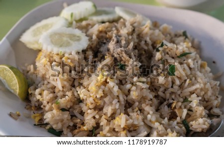 American fried rice, Vegetarian fried rice with tomatoes, American style breakfast set, delicious.