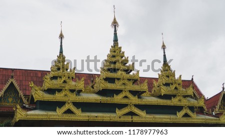 The roof of the temple landmarks with unique patterns unique Thai identity