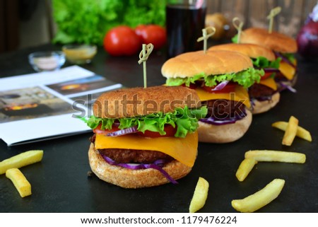 Grilled Cheeseburgers with French Fries - preparation photos