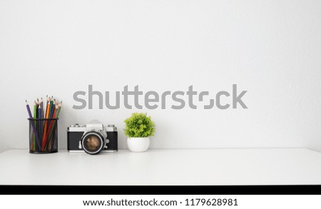 Empty space, Vintage camera Online shopping concept.