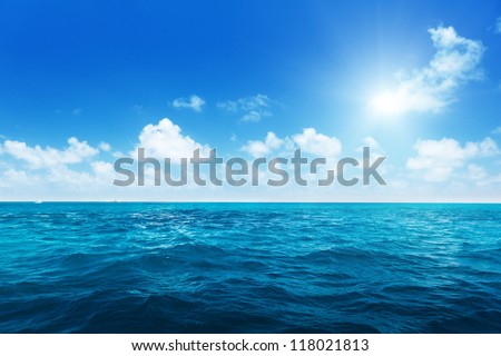 perfect sky and water of ocean Royalty-Free Stock Photo #118021813