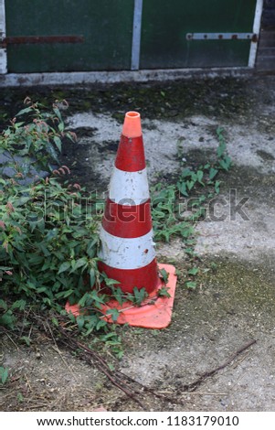 Warning sign cone